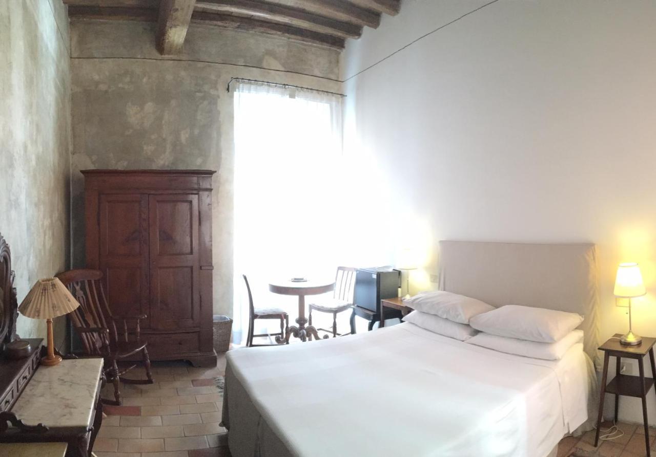Vicolo Del Lupo Guesthouse Рим Экстерьер фото