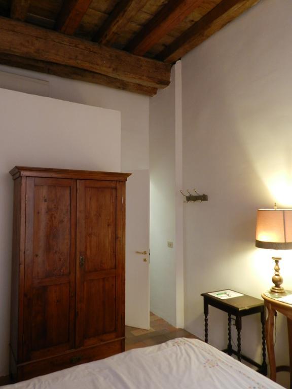Vicolo Del Lupo Guesthouse Рим Номер фото