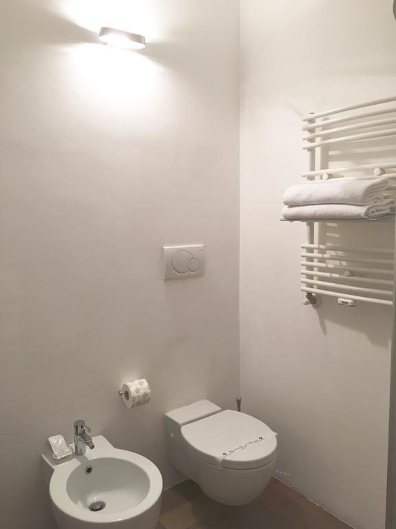 Vicolo Del Lupo Guesthouse Рим Экстерьер фото