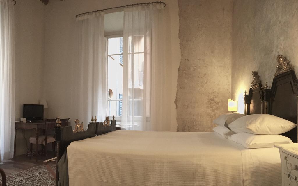 Vicolo Del Lupo Guesthouse Рим Экстерьер фото