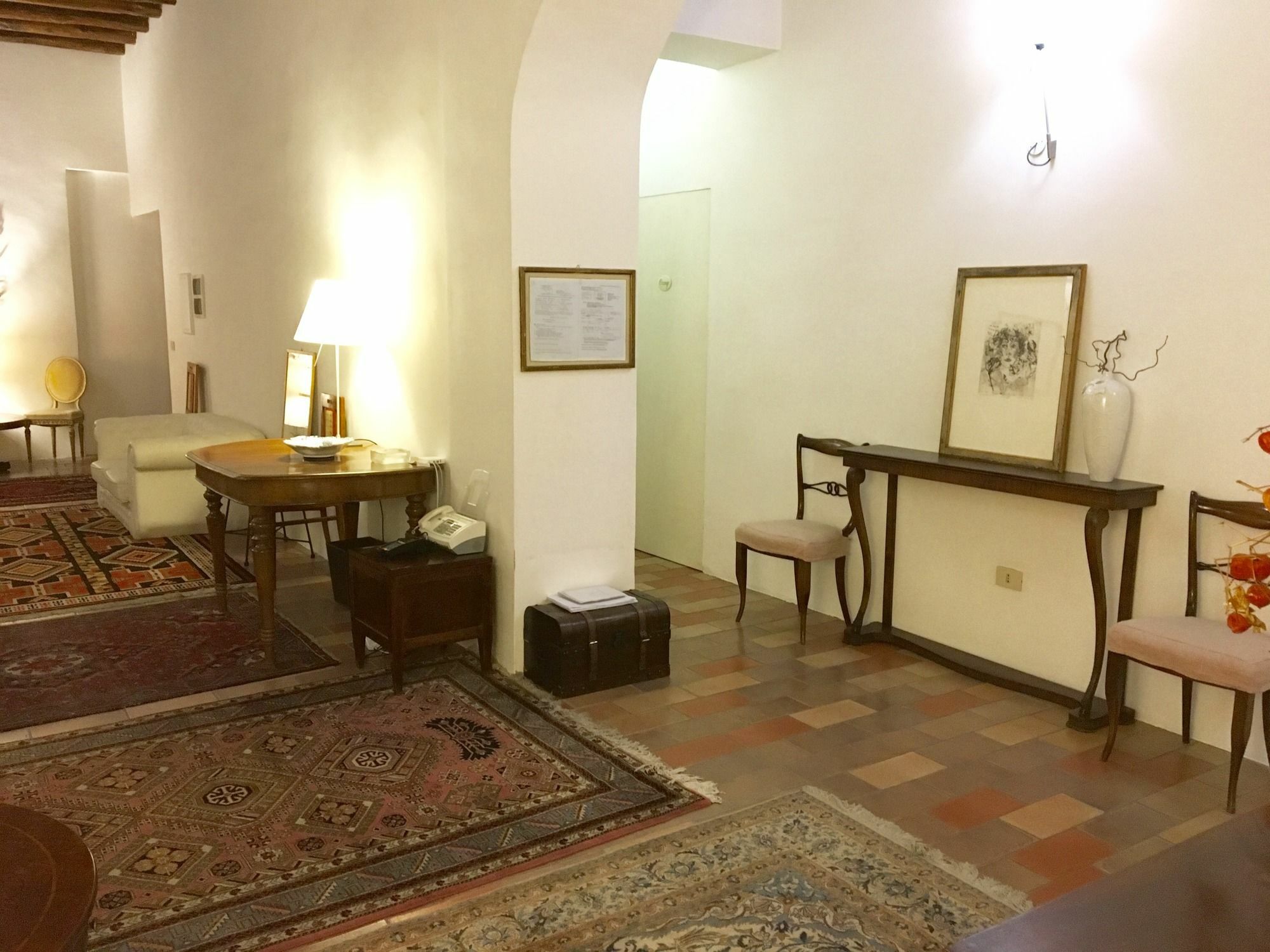 Vicolo Del Lupo Guesthouse Рим Экстерьер фото