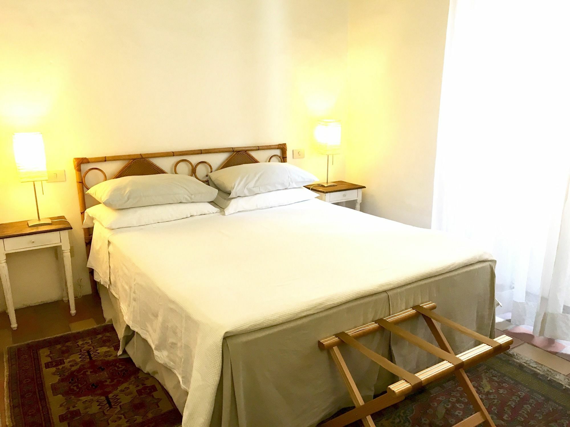 Vicolo Del Lupo Guesthouse Рим Экстерьер фото