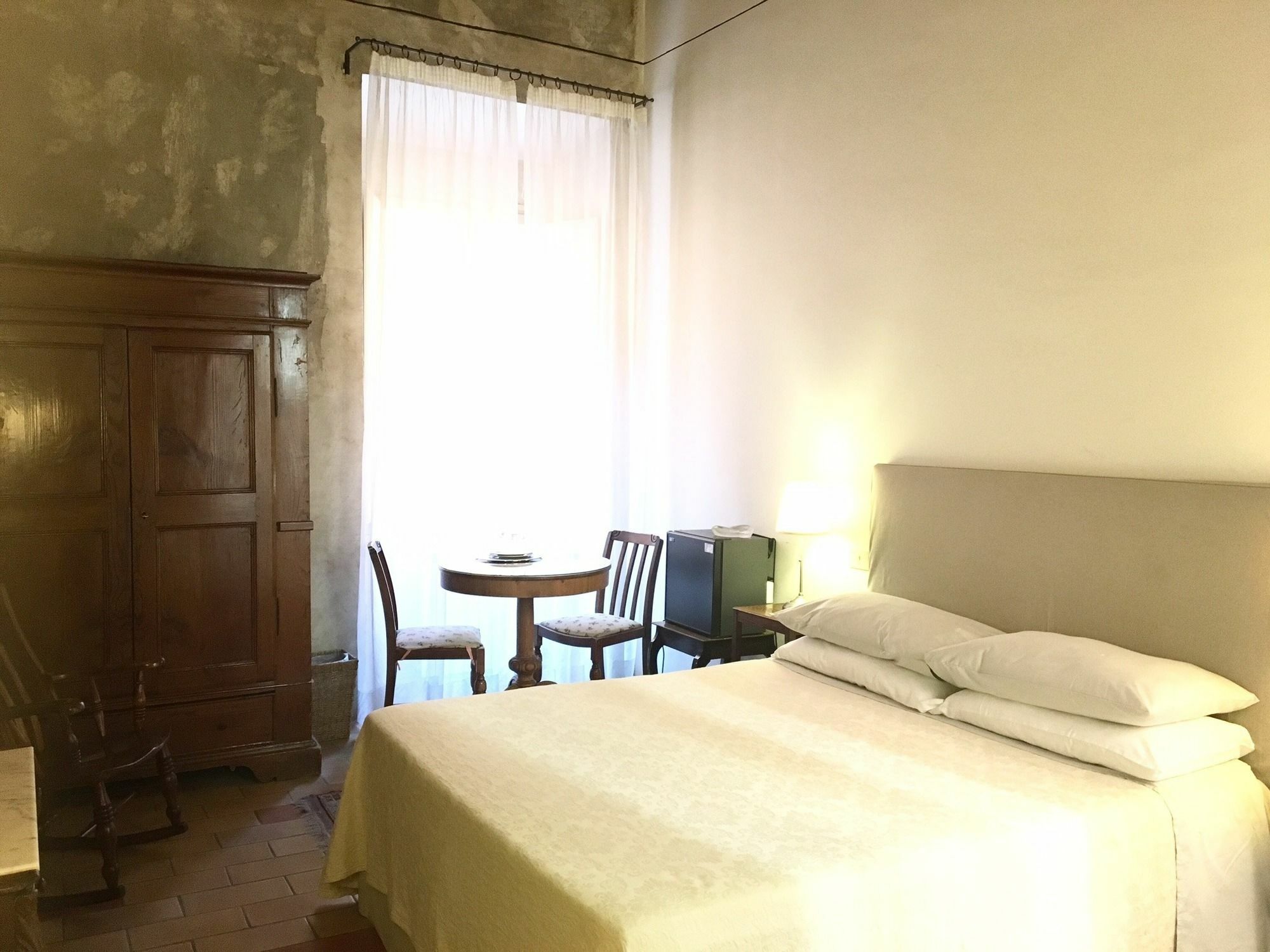 Vicolo Del Lupo Guesthouse Рим Экстерьер фото